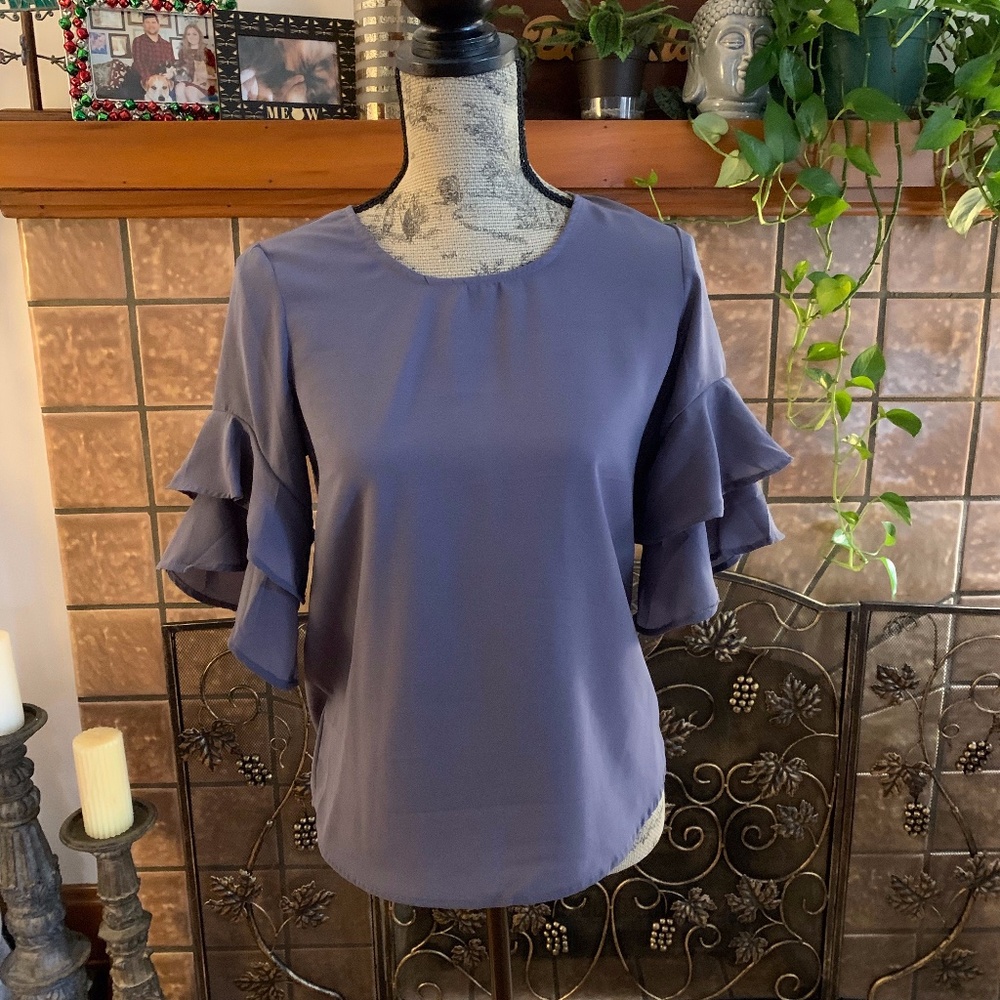 purple blouse